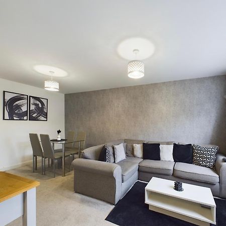 Modern 2 Bed City Apartment With Private Parking สวอนซี ภายนอก รูปภาพ